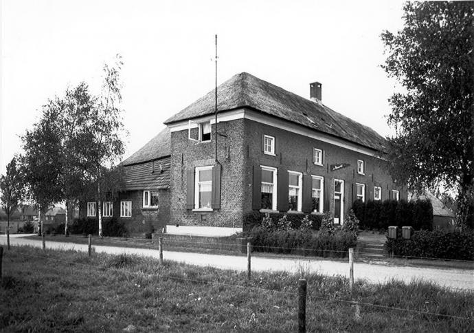 T-boerderij met rosmolen